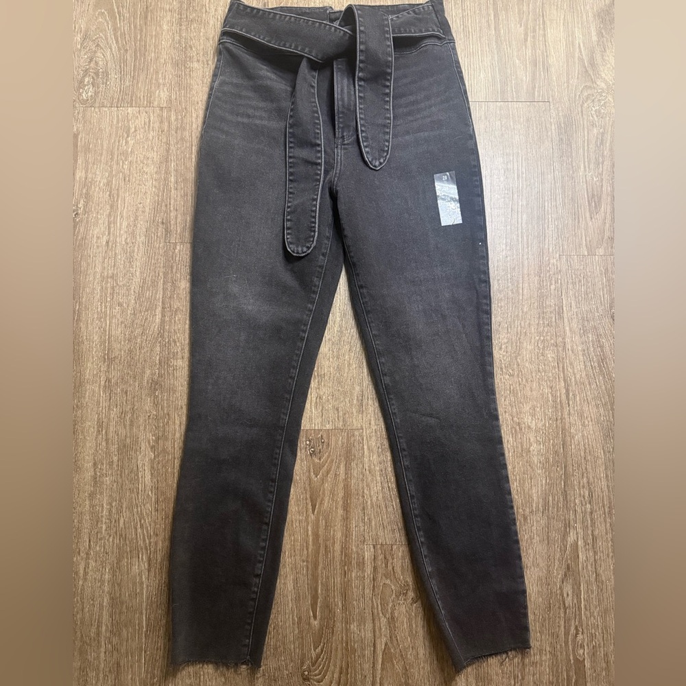 NWT Abercrombie Black Belted Ultra High Rise Skinny Jeans 28R Ankle Raw Hem